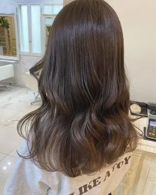 セミロング カラー ヘアアレンジ マツエク・マツパ アイブロウ Noah's　Ark所属・透明感カラー🫧ヘア セット🫧松本菜月の眉毛・アイブロウイメージ