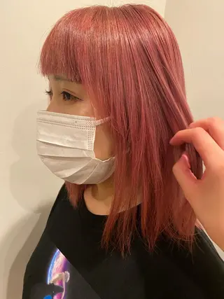 カラー china/ボブ /ブリーチカラーのヘアスタイル