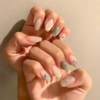 ネイル ウシク ミユキのネイルデザイン