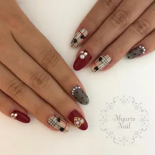 ネイル Sympa 𝓜iwako🐰ᩚのネイルデザイン