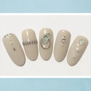 ミディアム ネイル Toujours nail所属・Toujours / nijinaのネイルデザイン