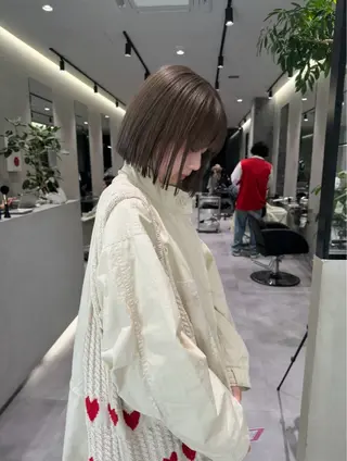 ショート カラー ハルヒ/ハイトーン /ボブのヘアスタイル