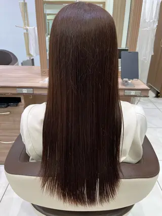 カラー 伊佐 愛のヘアスタイル