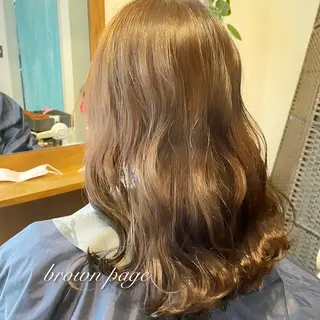 セミロング LUCIA所属・透明感カラー/ブリー チ無し/瀧田恭平のヘアスタイル