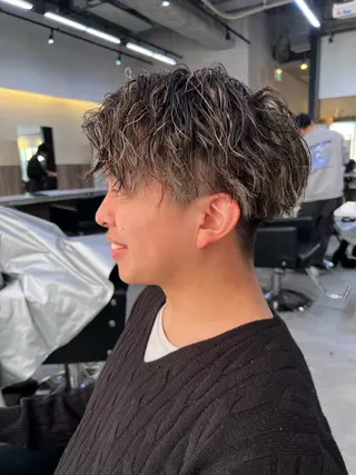 パーマ メンズ 赤み消しカラー✳️ 井上明日翔💫のヘアスタイル