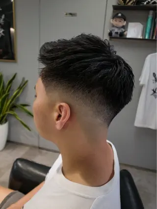 ショート パーマ メンズ INTRO SHIBUYA by Fi-Ne所属・💈メンズフェード 特化DAIYA💈の眉毛・アイブロウイメージ