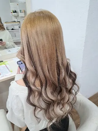 セミロング カラー GLOSS❤︎ Harunaのヘアスタイル