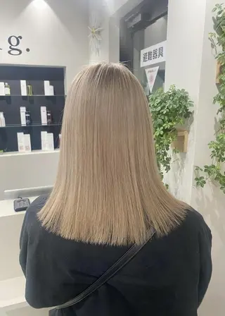 セミロング カラー ✨【公式】 juhl.横浜✨のヘアスタイル