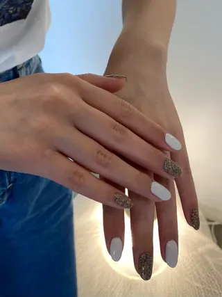 ネイル whitepaper 🔷IZUMIのネイルデザイン