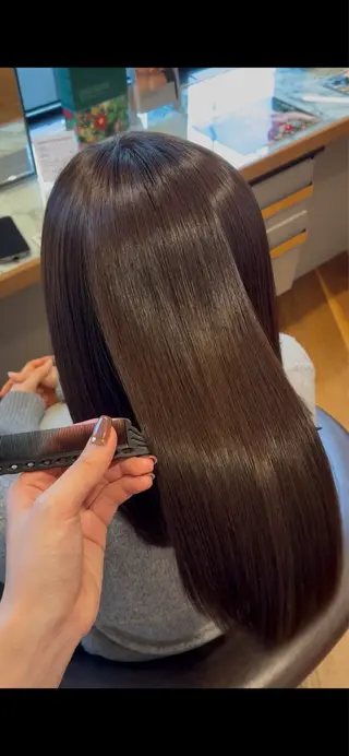 セミロング パーマ 山本 睦のヘアスタイル