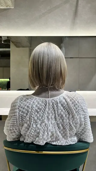 ミディアム カラー 新宿/アシスタント AiNAのヘアスタイル
