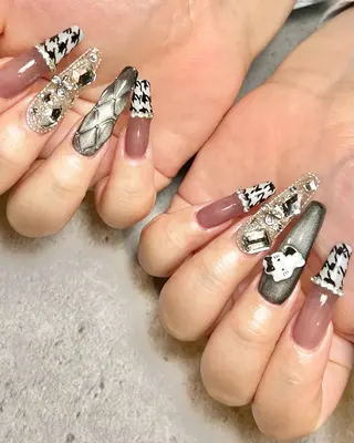 ネイル Reflection marikoのネイルデザイン