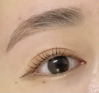 マツエク・マツパ edge eye 梅田店所属・Aya .の眉毛・アイブロウイメージ