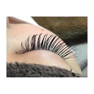 マツエク・マツパ R'ACE所属・R'ACE｛507｝ MAHOのマツエク・マツパデザイン