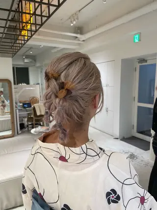 セミロング ヘアアレンジ loely 💞miyuのヘアスタイル