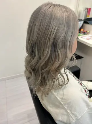カラー 中山 朱のヘアスタイル