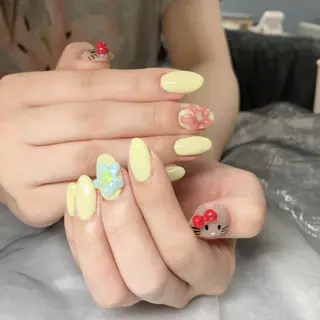 ネイル 高木 維麗絲のネイルデザイン