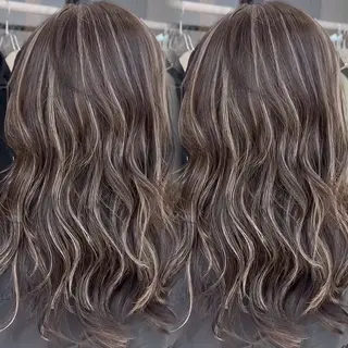 ロング カラー 表参道/ハイライト バレイヤージュのヘアスタイル