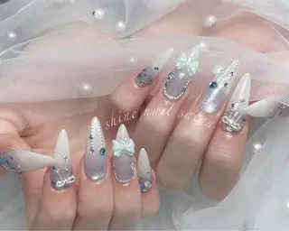 ネイル shineジェル& チップ長さだしのネイルデザイン