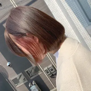 ショート カラー アブアイ所属・艶髪・酸性ストレート フリツのヘアスタイル