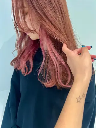 ロング カラー 宮永 智香のヘアスタイル