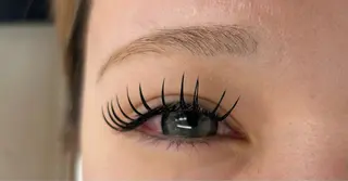 マツエク・マツパ まつエク専門アイスタイルエポカ高根台店所属・⭐️無料モデル⭐️ Arisaのマツエク・マツパデザイン