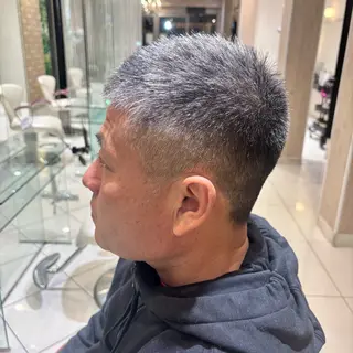 ショート 中水 怜奈のヘアスタイル