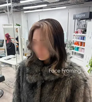 ミディアム カラー limitみづき🌙 ブリーチカラーのヘアスタイル