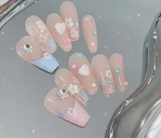 ネイル D-BEAUTY Nailsalonのネイルデザイン