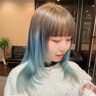 セミロング カラー mio 🍒レイヤーカットのヘアスタイル