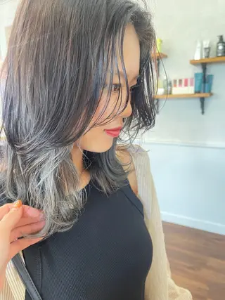 ミディアム 関根 沙季のヘアスタイル