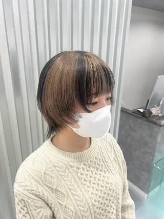 ショート あやめ🪽 オリーブ/ハイトーンのヘアスタイル