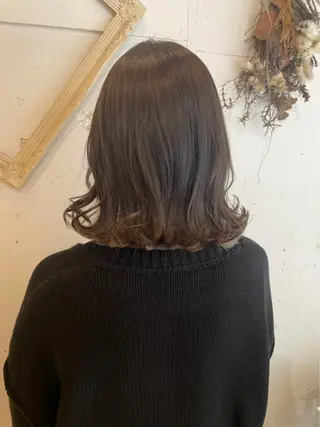 ミディアム カラー いまじゅく あおいのヘアスタイル
