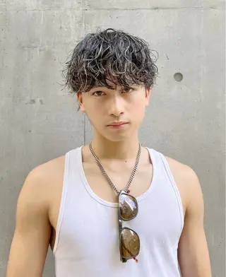 メンズ ✂️スタイリスト フェザーパーマ✨陽気のヘアスタイル