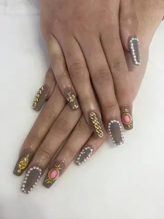 ネイル 💎🐰 saki. m 🐰💎のネイルデザイン