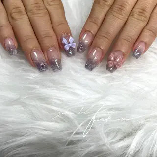 Saki 【パラジェル取扱店】のネイルデザイン