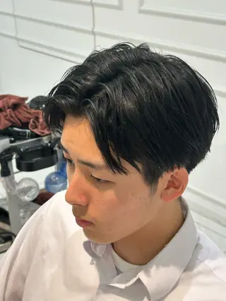 ショート メンズ スパイキーショート／ パーマ平松秀門のヘアスタイル