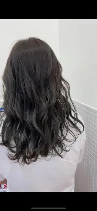 ロング カラー ショート 嶋津祥希のヘアスタイル