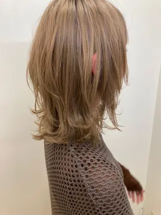 ミディアム 小濵 美月のヘアスタイル