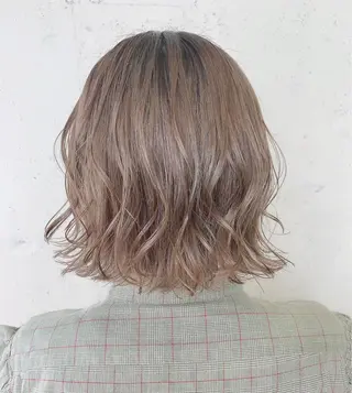 ショート カラー 310【サンイチマル】所属・透明感ハイトーン🦄 キラ🌈のヘアスタイル