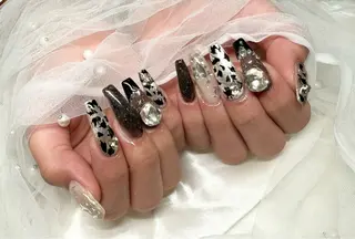 ネイル Roi〈ロワ〉 Minakoのネイルデザイン