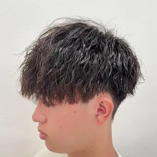 ショート パーマ ヘアアレンジ メンズ 艶カラー の達人のヘアスタイル