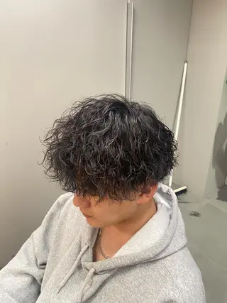 ミディアム パーマ メンズ 立川メンズパーマ職人 小泉文人のヘアスタイル
