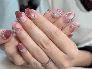 ネイル 西岡 真由美のネイルデザイン