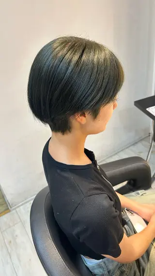 ショート 有働由良／ハイトーン ／韓国メンズヘアのヘアスタイル