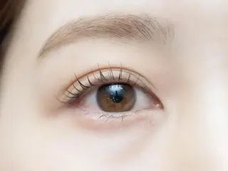 マツエク・マツパ リネル 新宿西口の眉毛・アイブロウイメージ