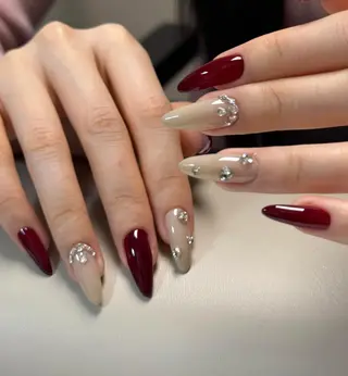 ネイル RAFFINE haru🦋🩵のネイルデザイン