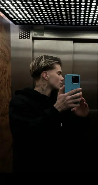 ショート カラー メンズ 佐竹 楓のヘアスタイル