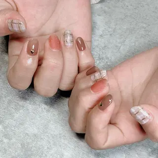 ネイル haleyume所属・shino🌟 痛ネイルのネイルデザイン