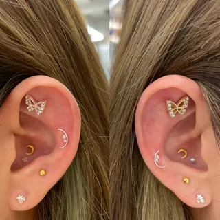 ヘアセット🎀耳つぼ 👂💎MONAMIのヘアスタイル